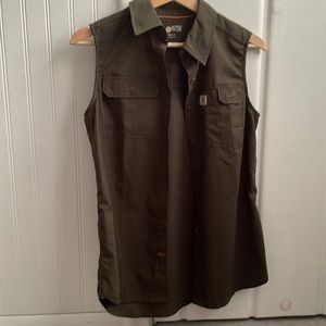 NWT dark green carhartt shirt